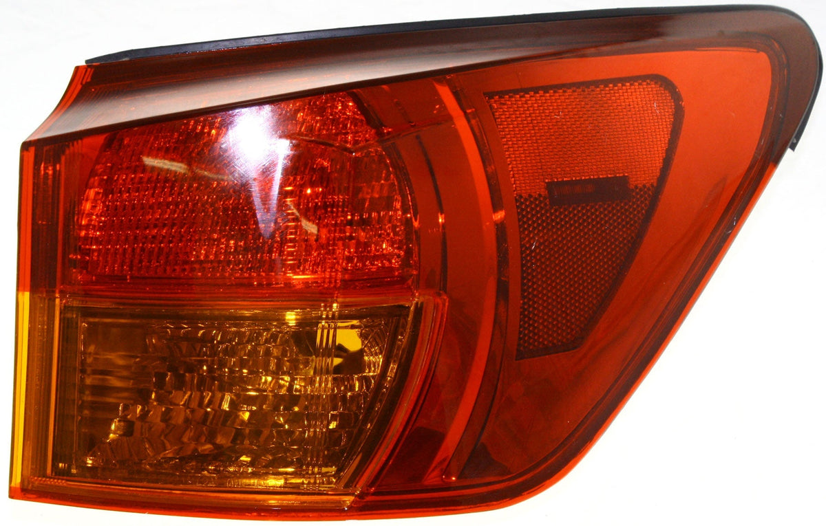 IS250/IS350 06-06 TAIL LAMP RH, Outer, Lens and Housing, To 3-06
